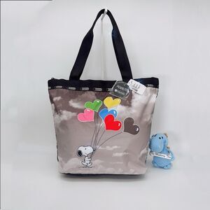 LeSportsac X Peanuts Hailey Light Tote Snoopy Sky Colorful Heart Balloons NWT